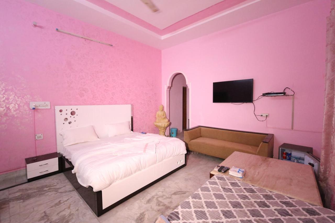 The Karnal Resort Екстериор снимка