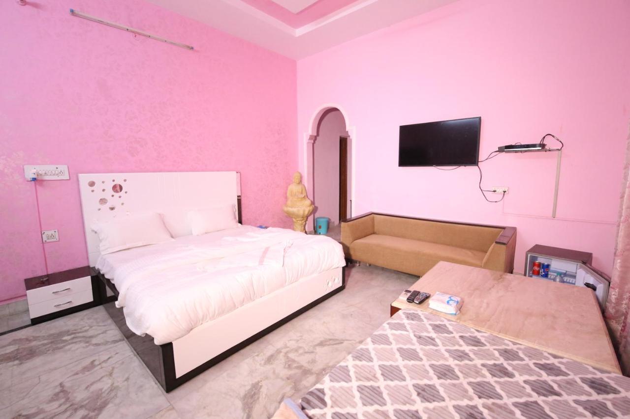 The Karnal Resort Екстериор снимка